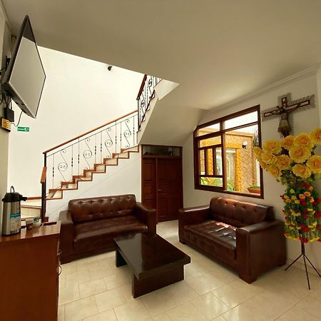 Hotel San Julian بوغا المظهر الخارجي الصورة