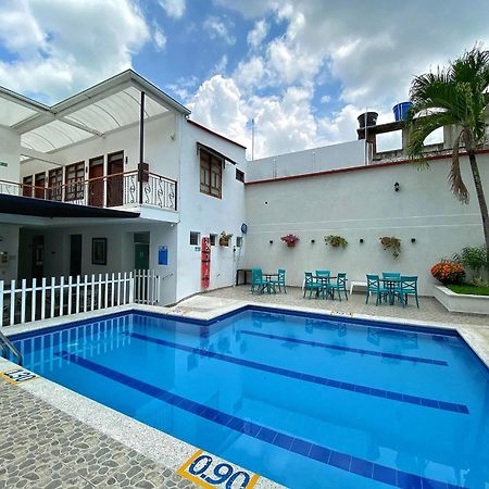 Hotel San Julian بوغا المظهر الخارجي الصورة