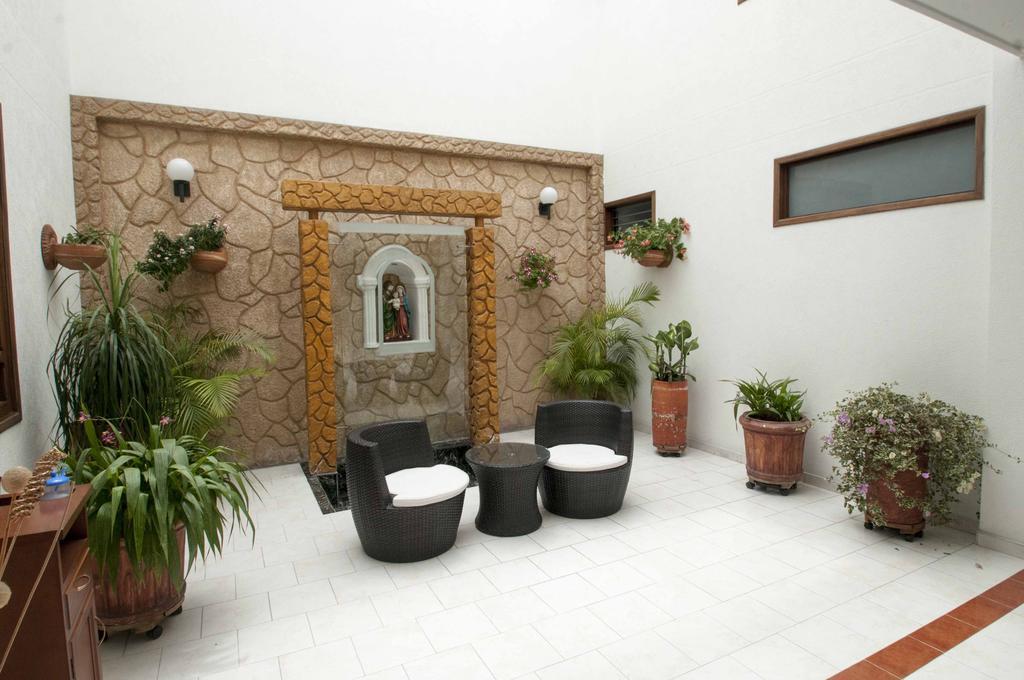 Hotel San Julian بوغا المظهر الخارجي الصورة