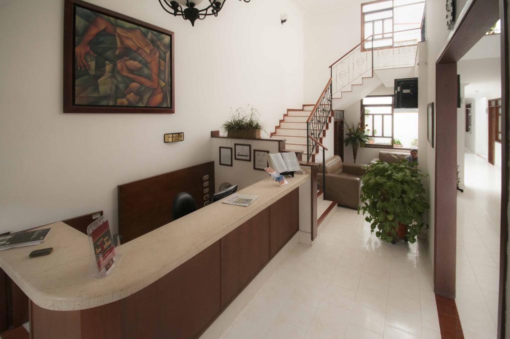 Hotel San Julian بوغا المظهر الخارجي الصورة
