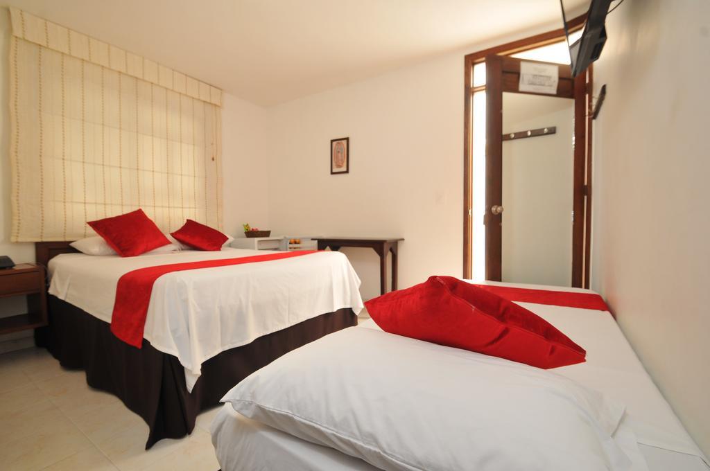 Hotel San Julian بوغا المظهر الخارجي الصورة