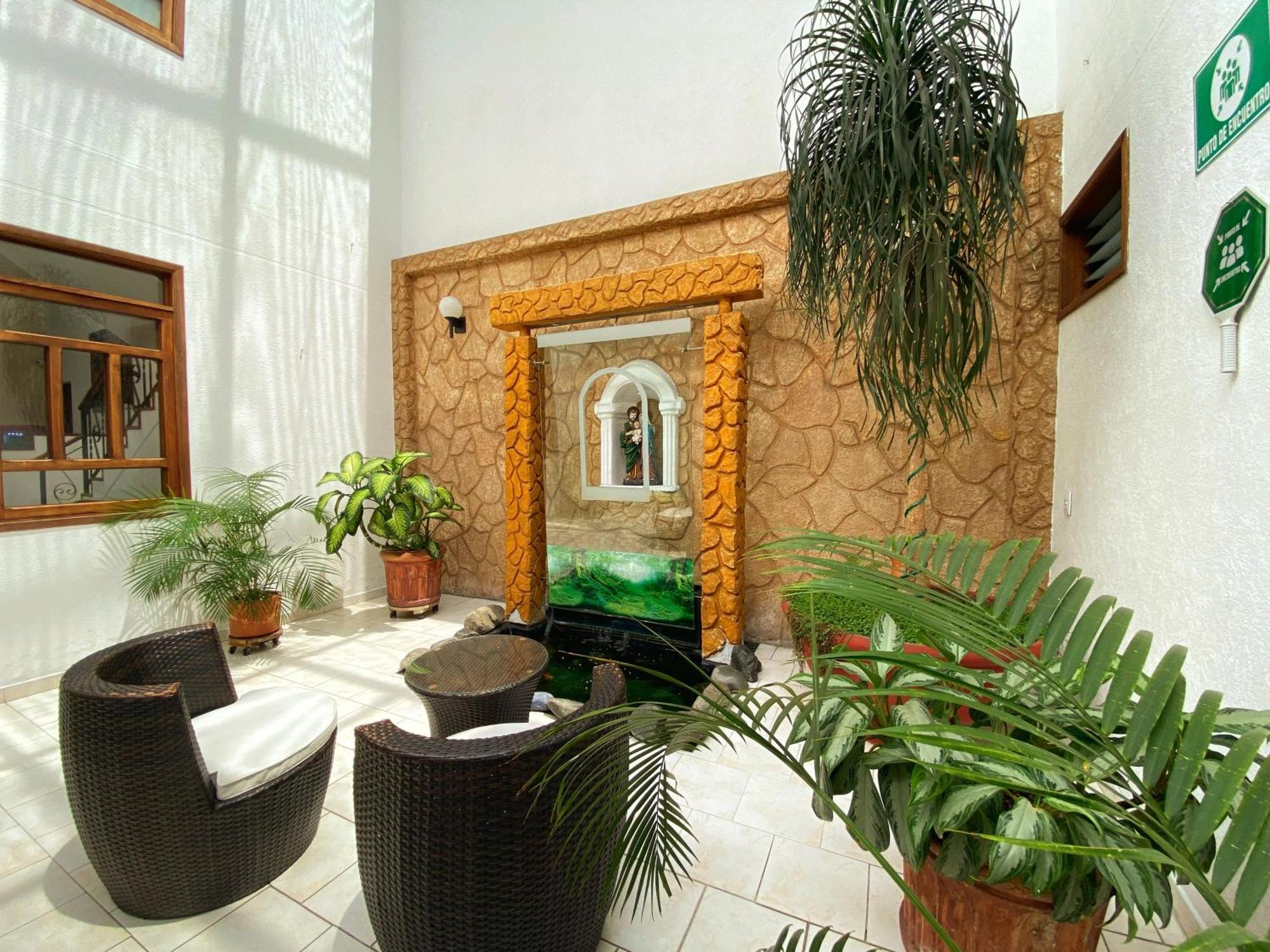 Hotel San Julian بوغا المظهر الخارجي الصورة