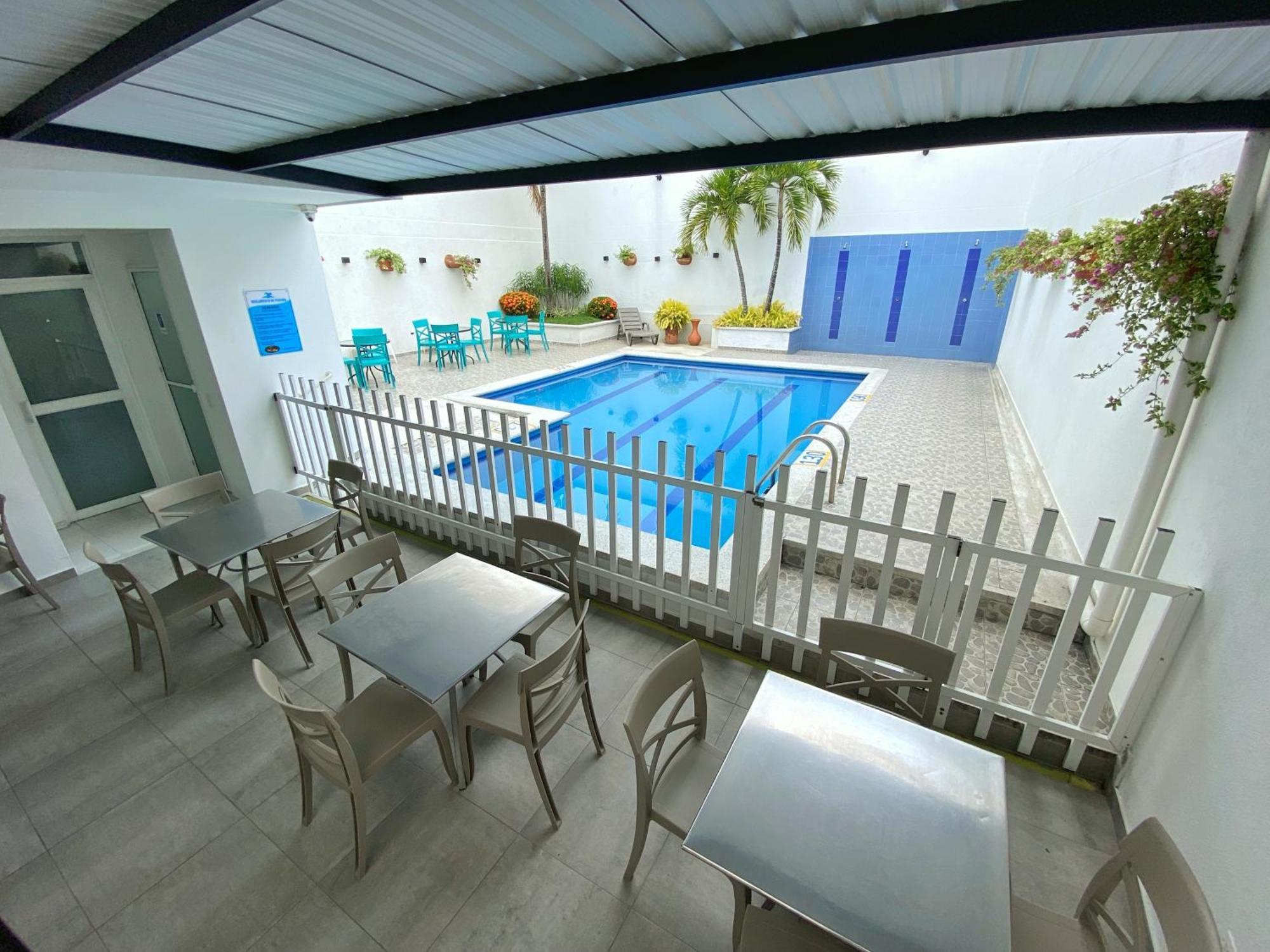 Hotel San Julian بوغا المظهر الخارجي الصورة