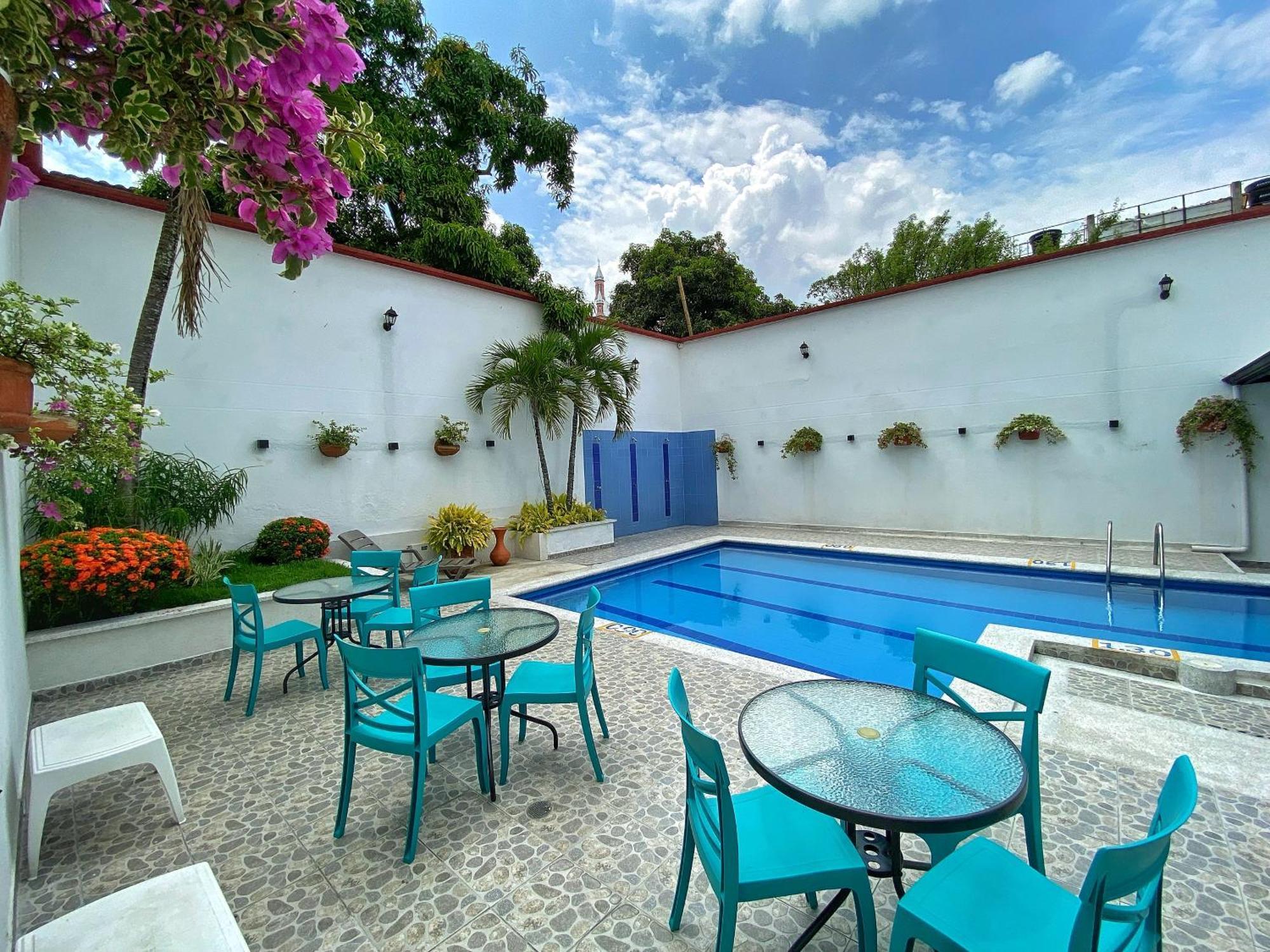 Hotel San Julian بوغا المظهر الخارجي الصورة